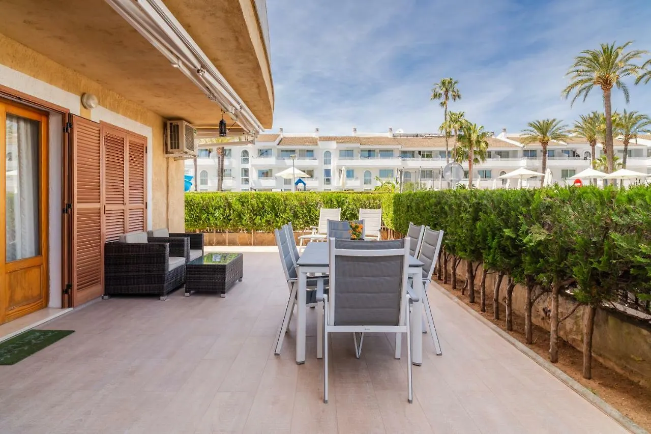 Apartment Es Pinaret Can Tomeu Port de Pollenca Spain